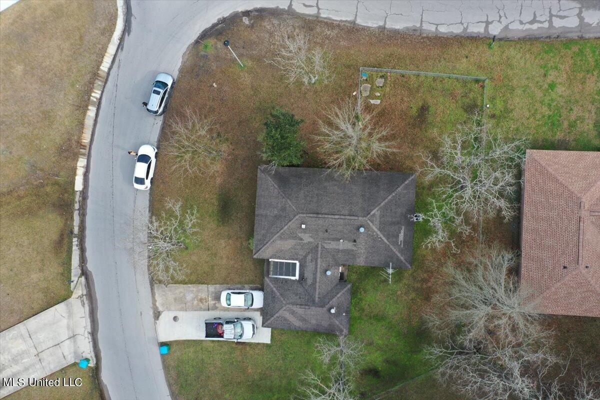 5508 Claresholm Street