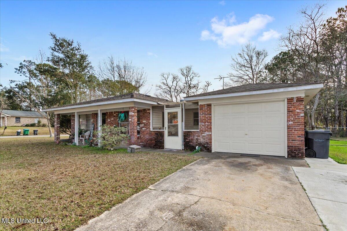 5508 Claresholm Street