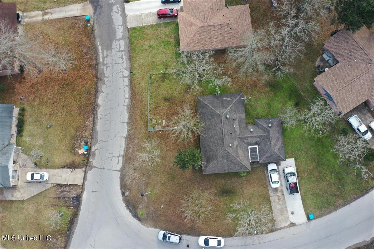 5508 Claresholm Street