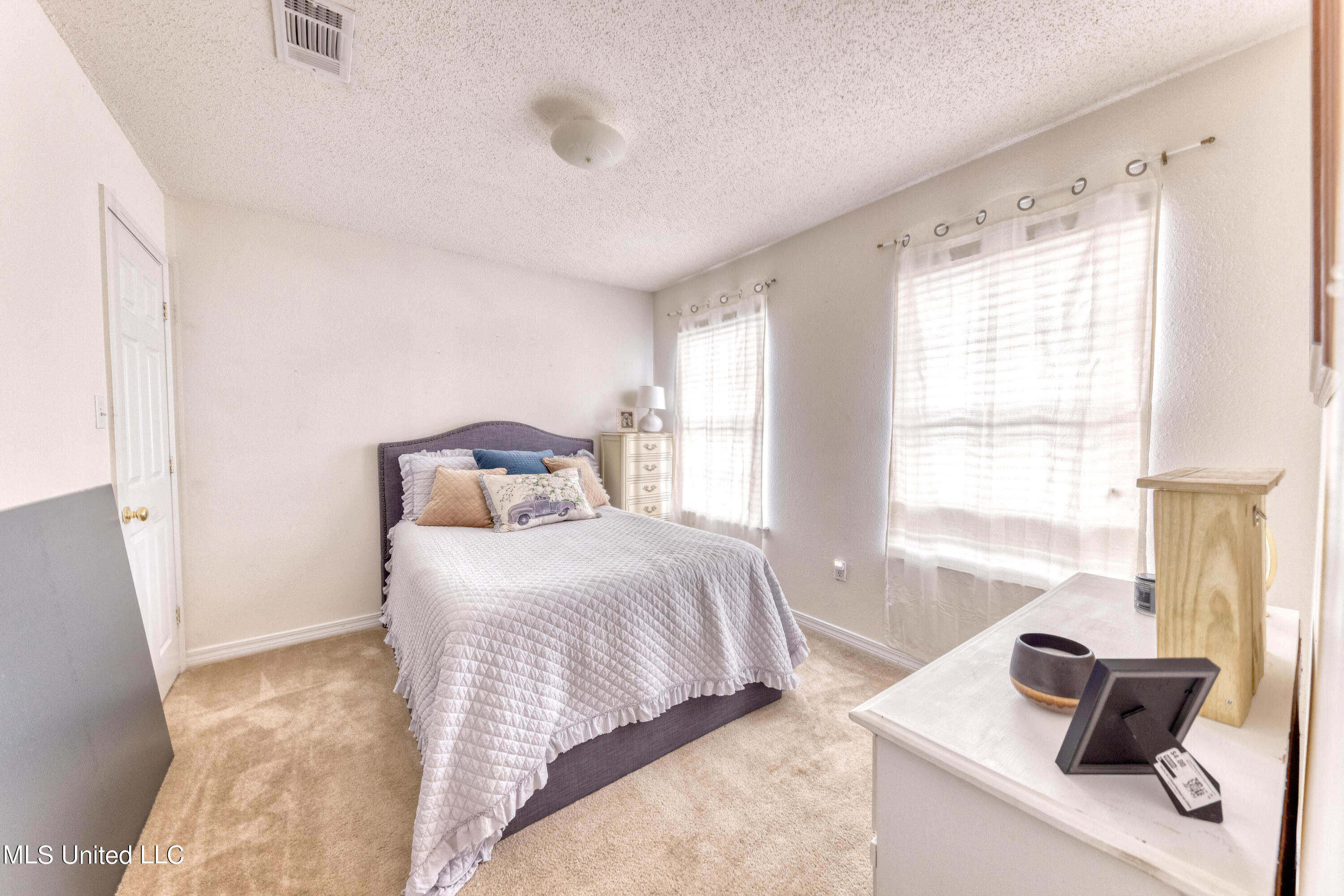 13662 Huntington Circle