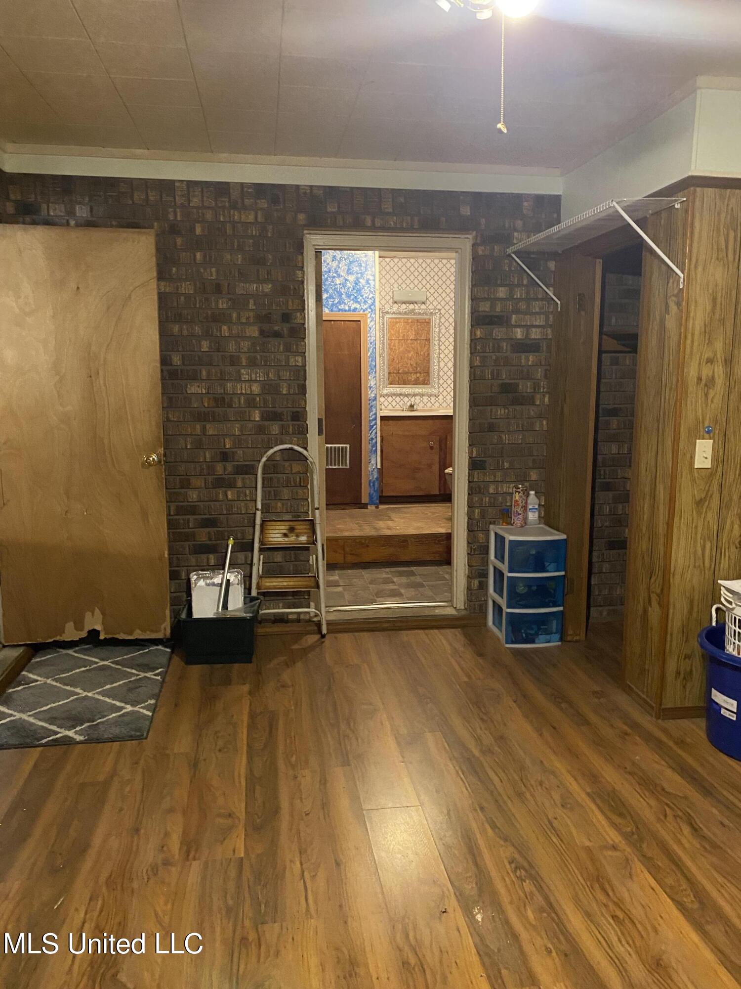 88 Lake Mike Conner Road