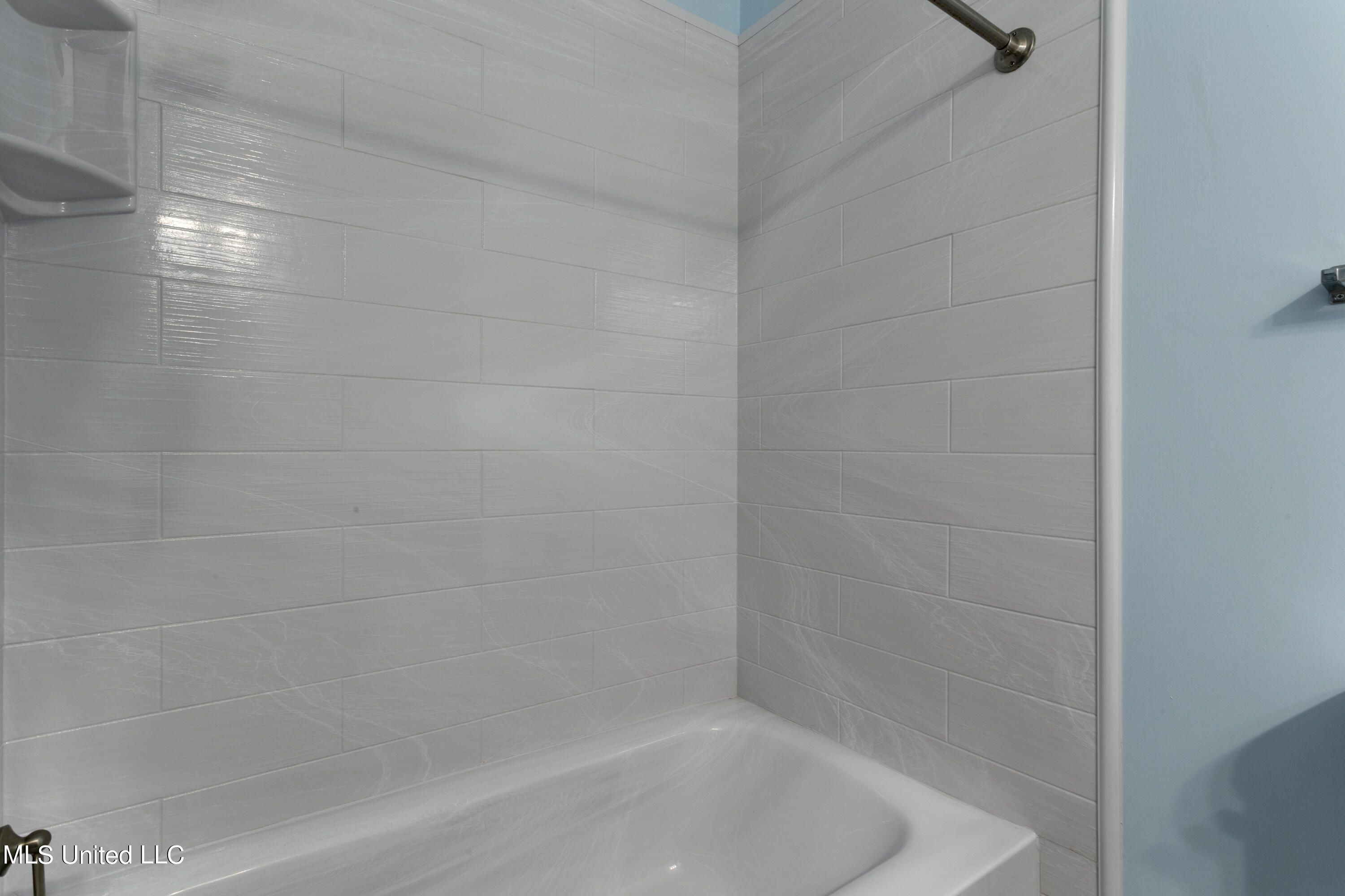 1515 E Beach Boulevard, 235