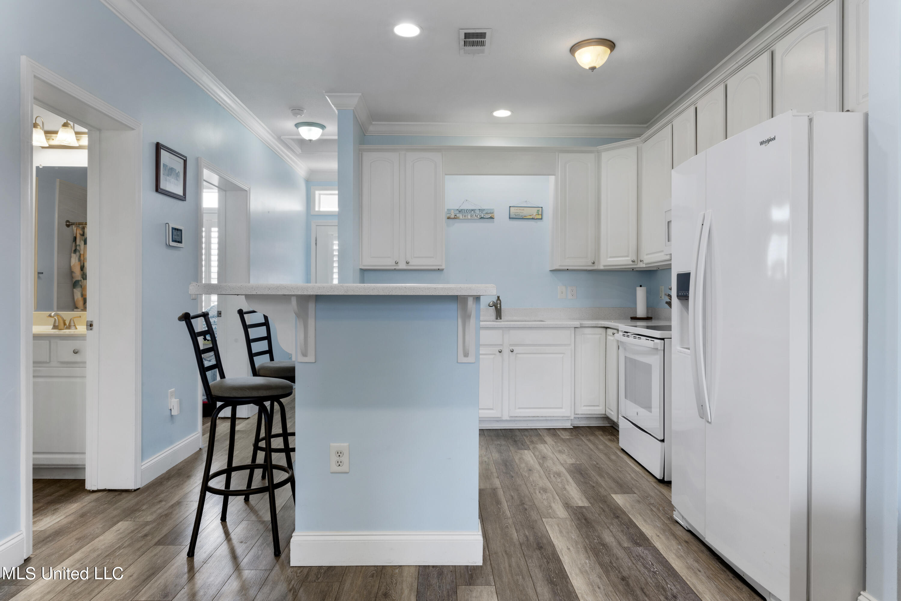 1515 E Beach Boulevard, 235