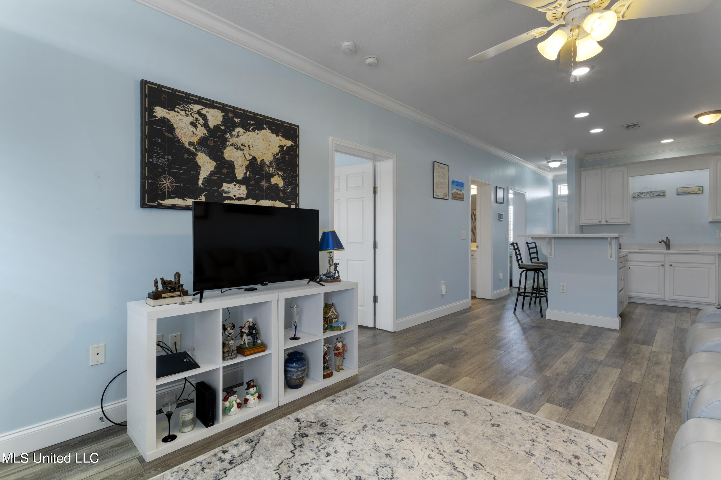1515 E Beach Boulevard, 235
