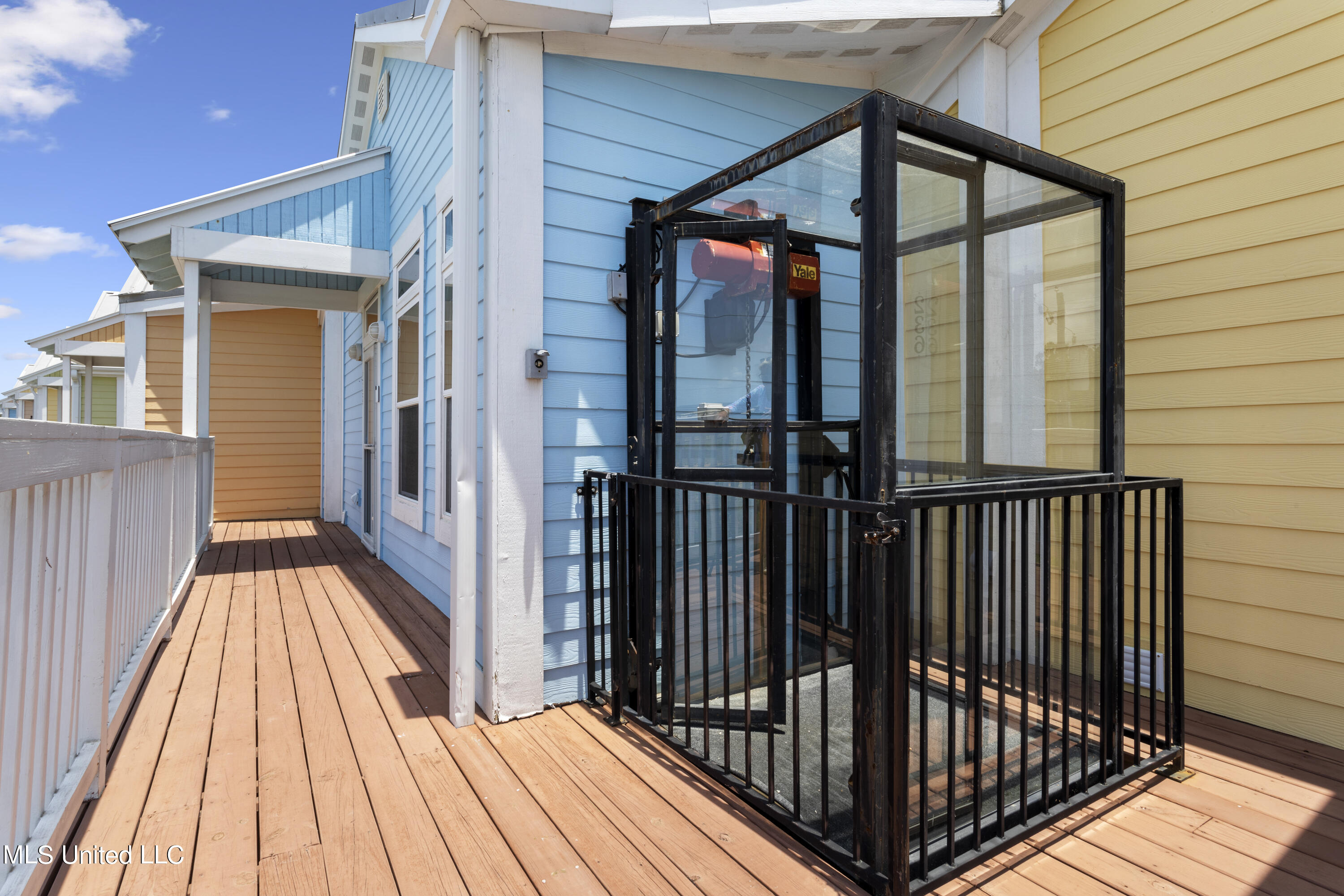 1515 E Beach Boulevard, 235