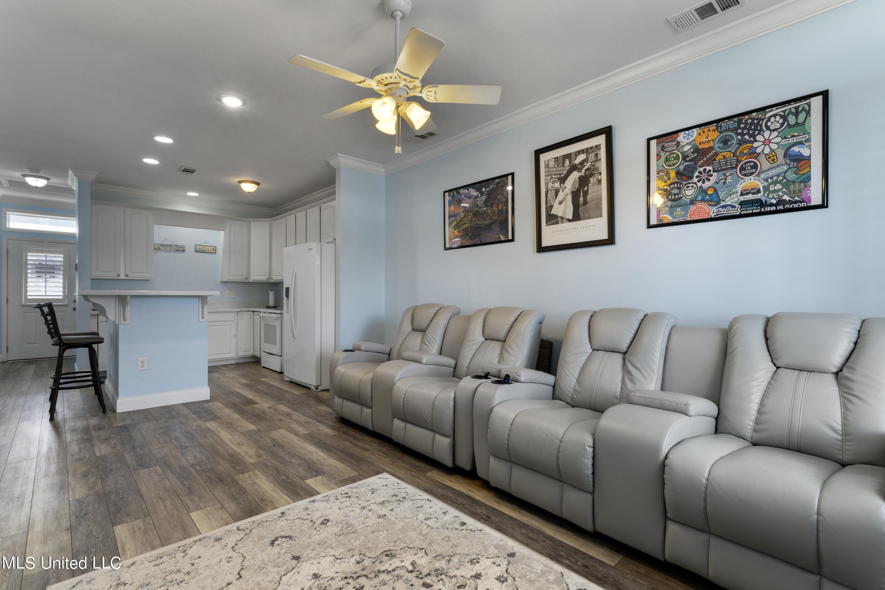 1515 E Beach Boulevard, 235