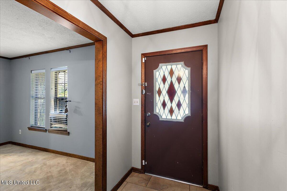 5222 Cloverdale Drive