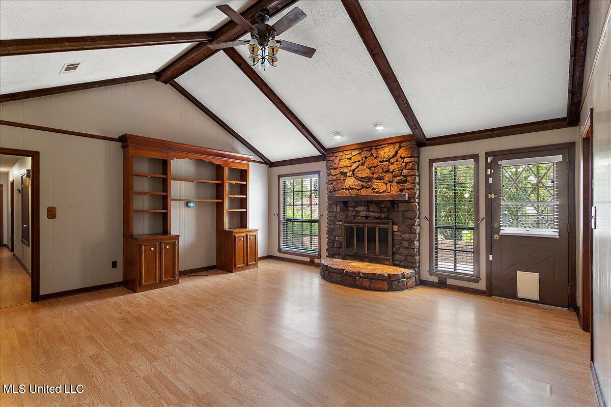 5222 Cloverdale Drive