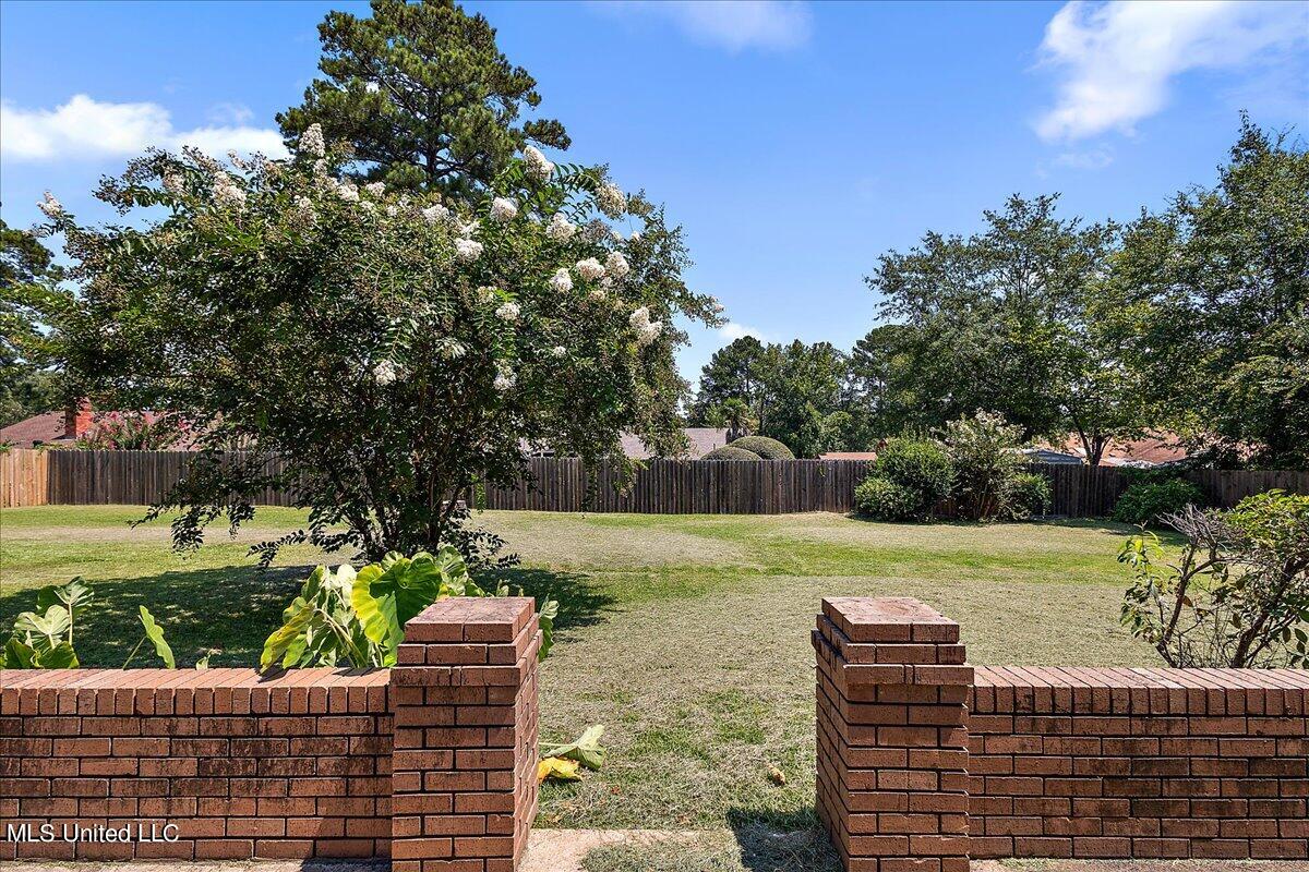 5222 Cloverdale Drive