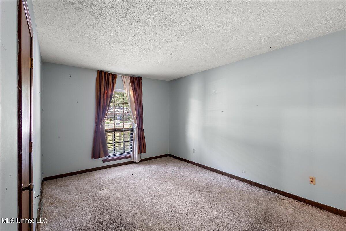 5222 Cloverdale Drive