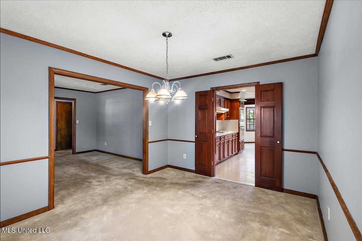 5222 Cloverdale Drive