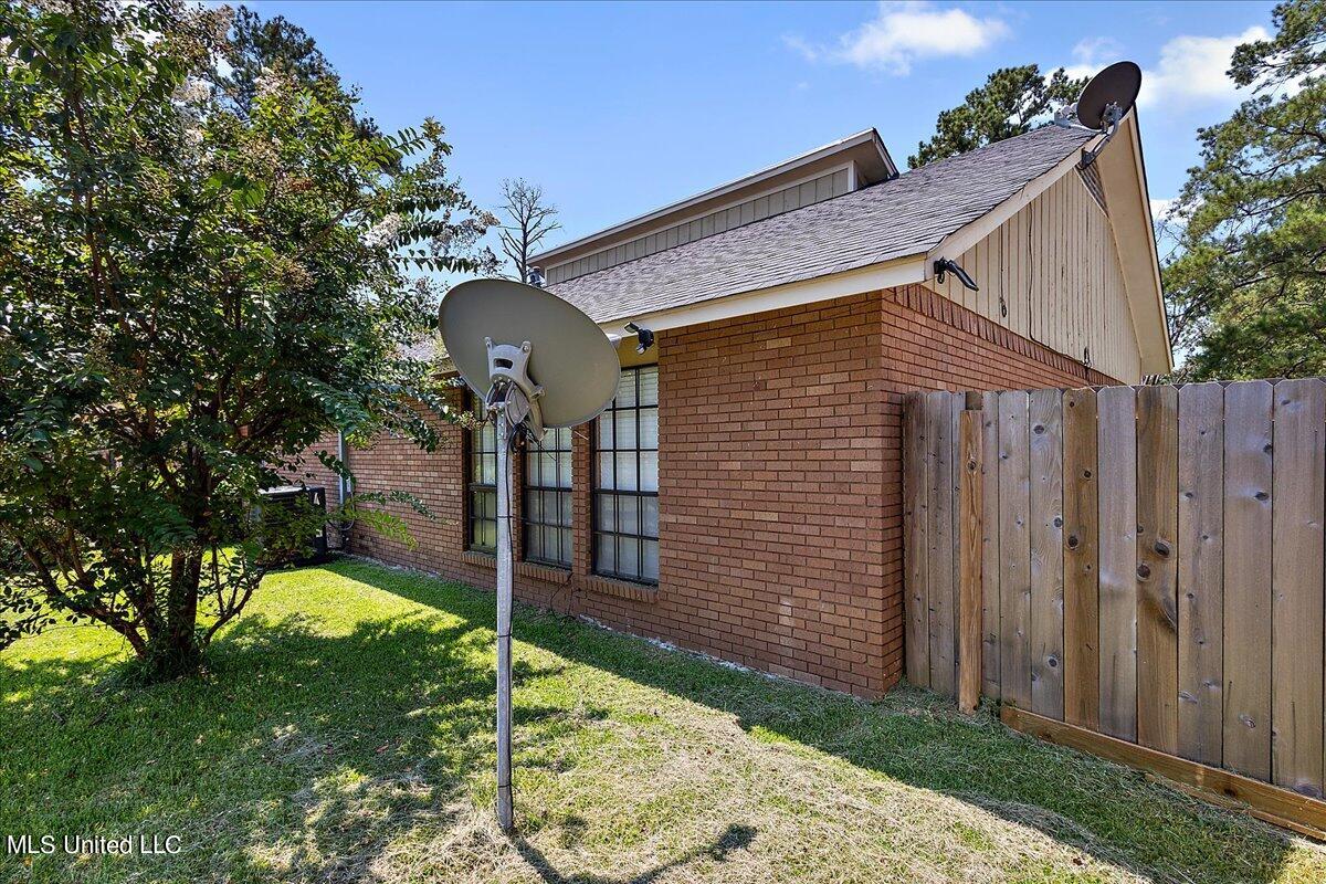 5222 Cloverdale Drive