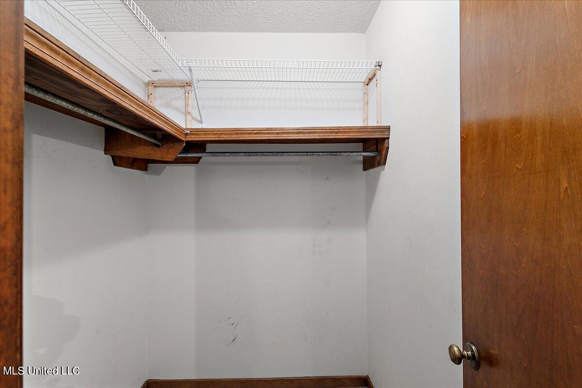 5222 Cloverdale Drive