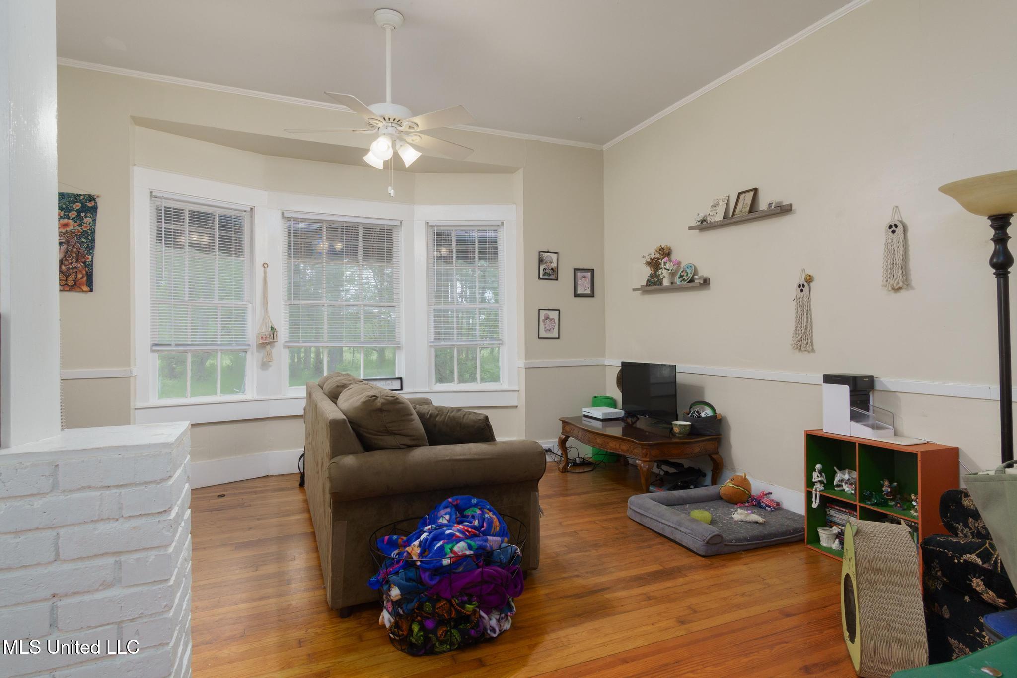 400 N 37th Avenue