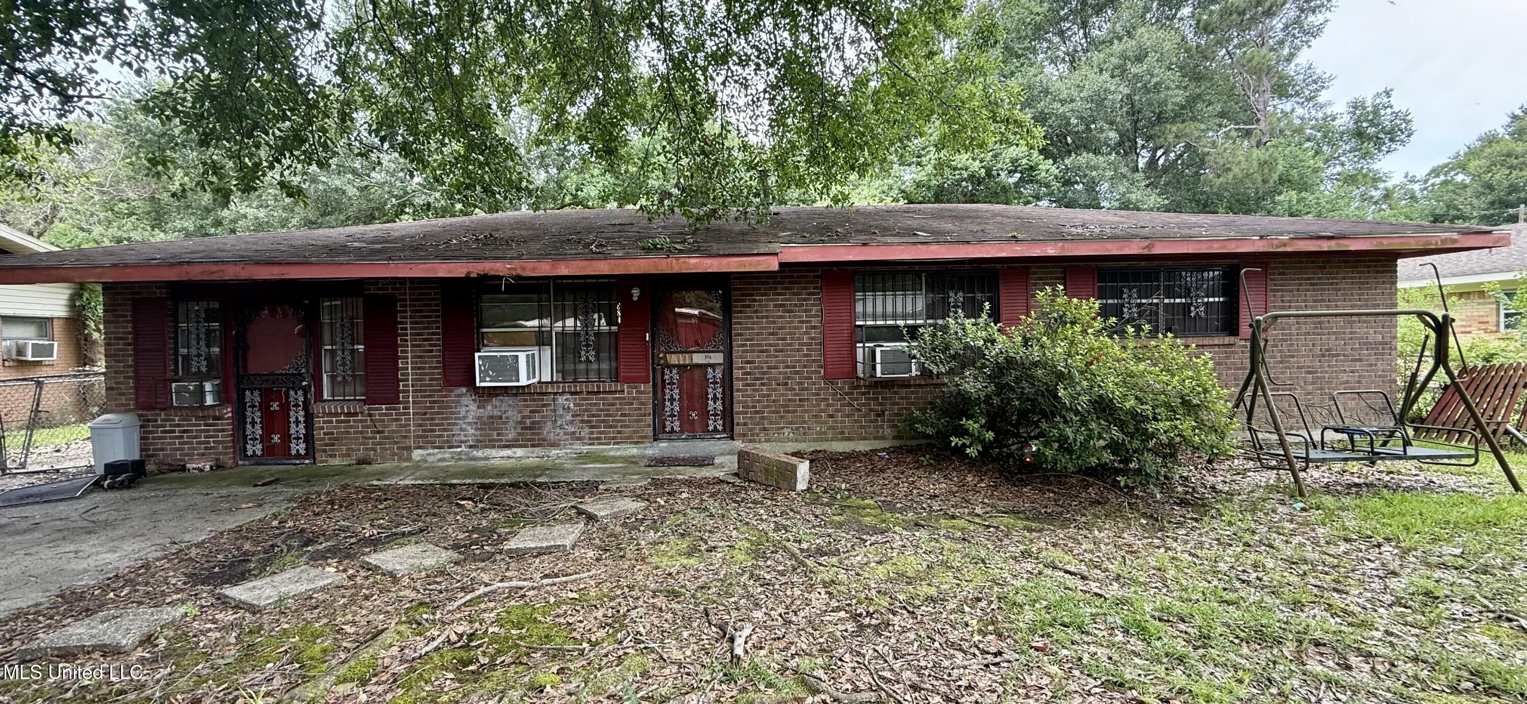 884 Herrin Drive