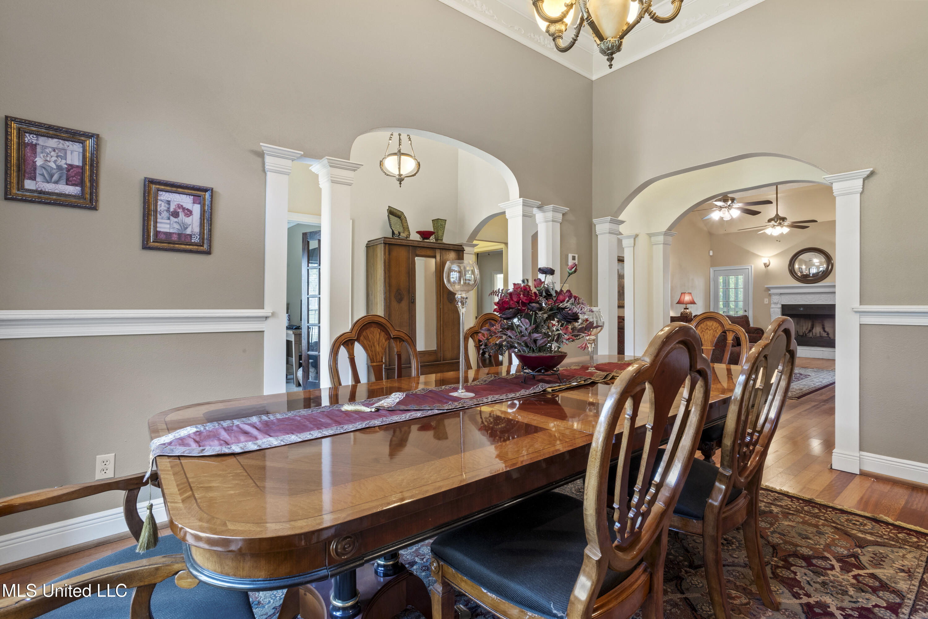 11827 River Estates Circle