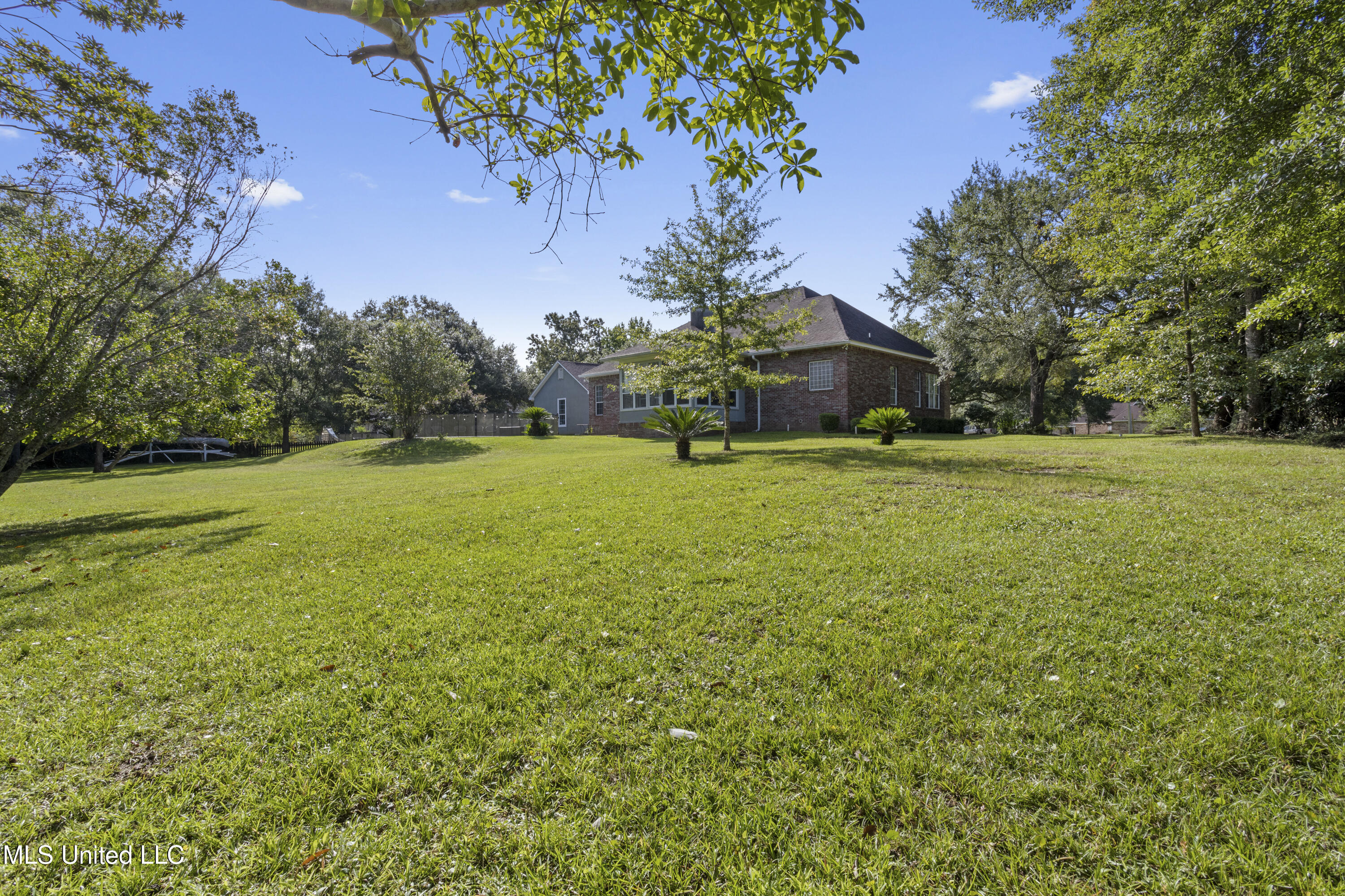 11827 River Estates Circle