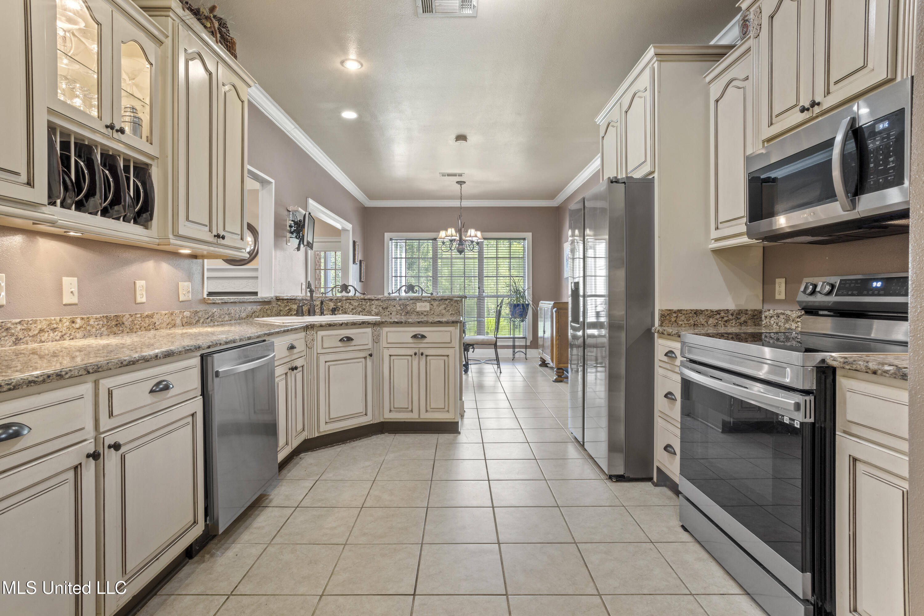 11827 River Estates Circle