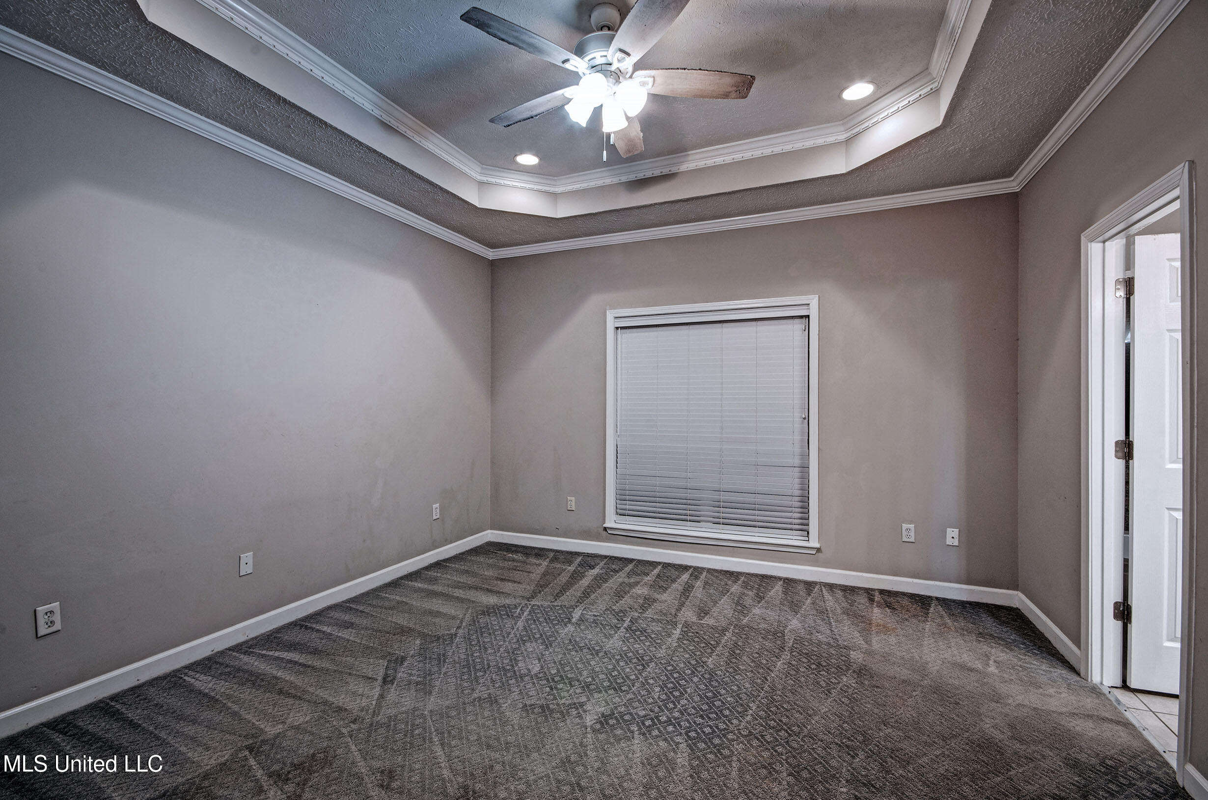 2017 Rolling Hill Drive