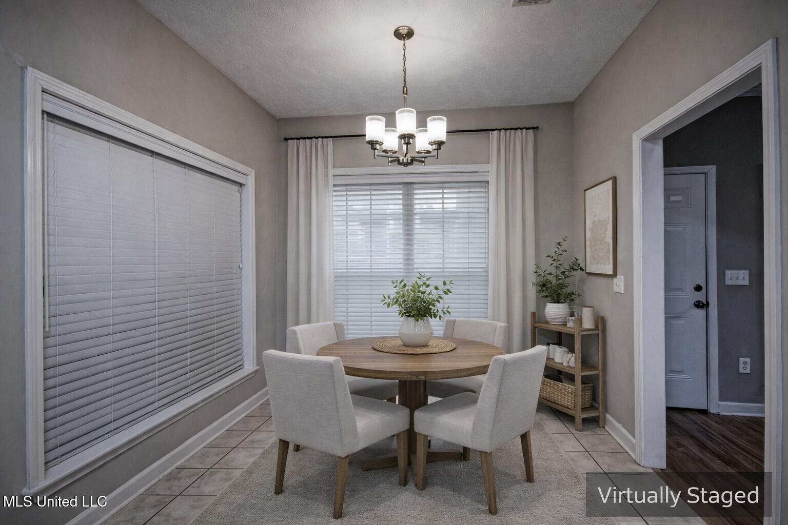 2017 Rolling Hill Drive