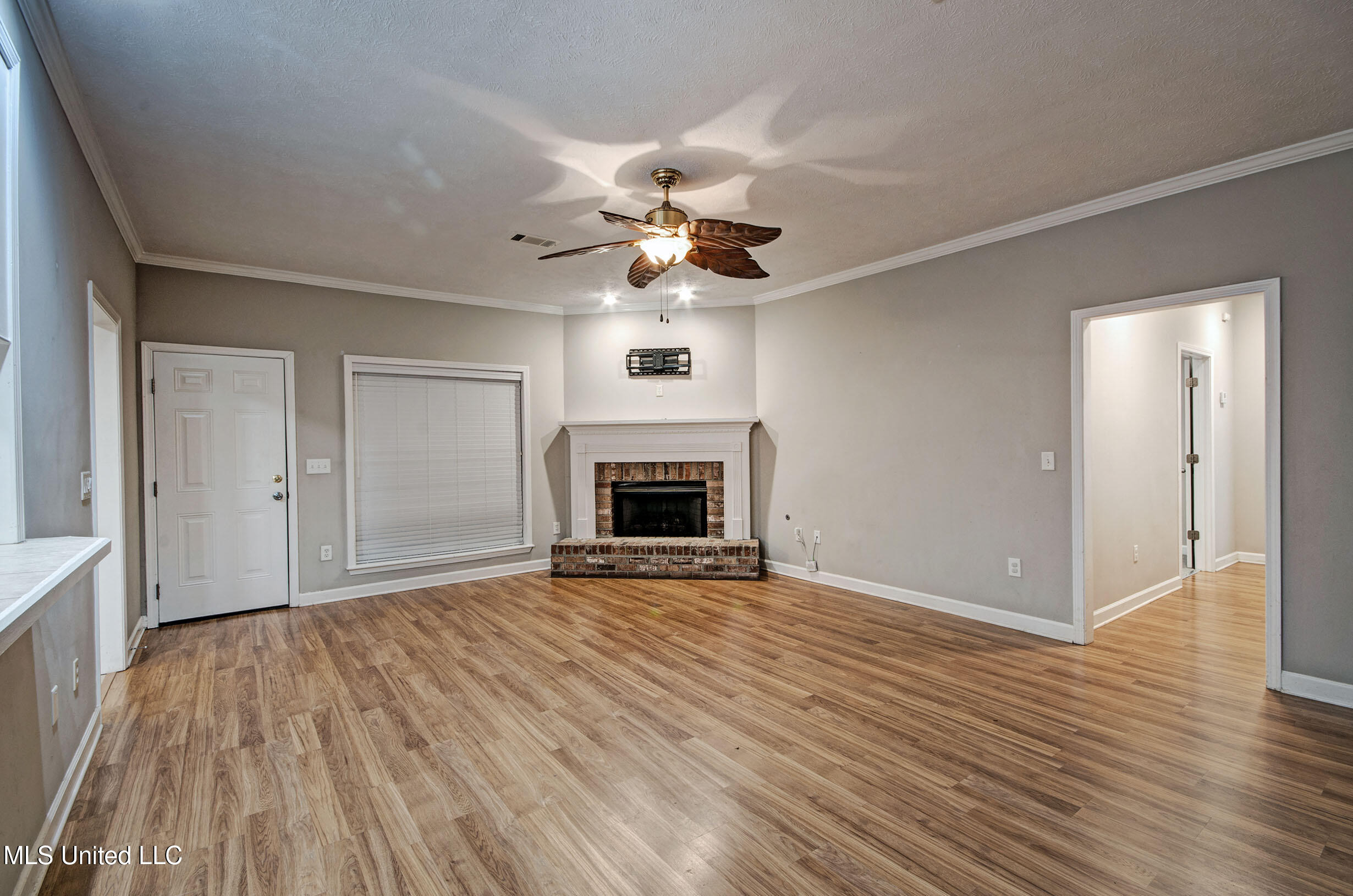 2017 Rolling Hill Drive