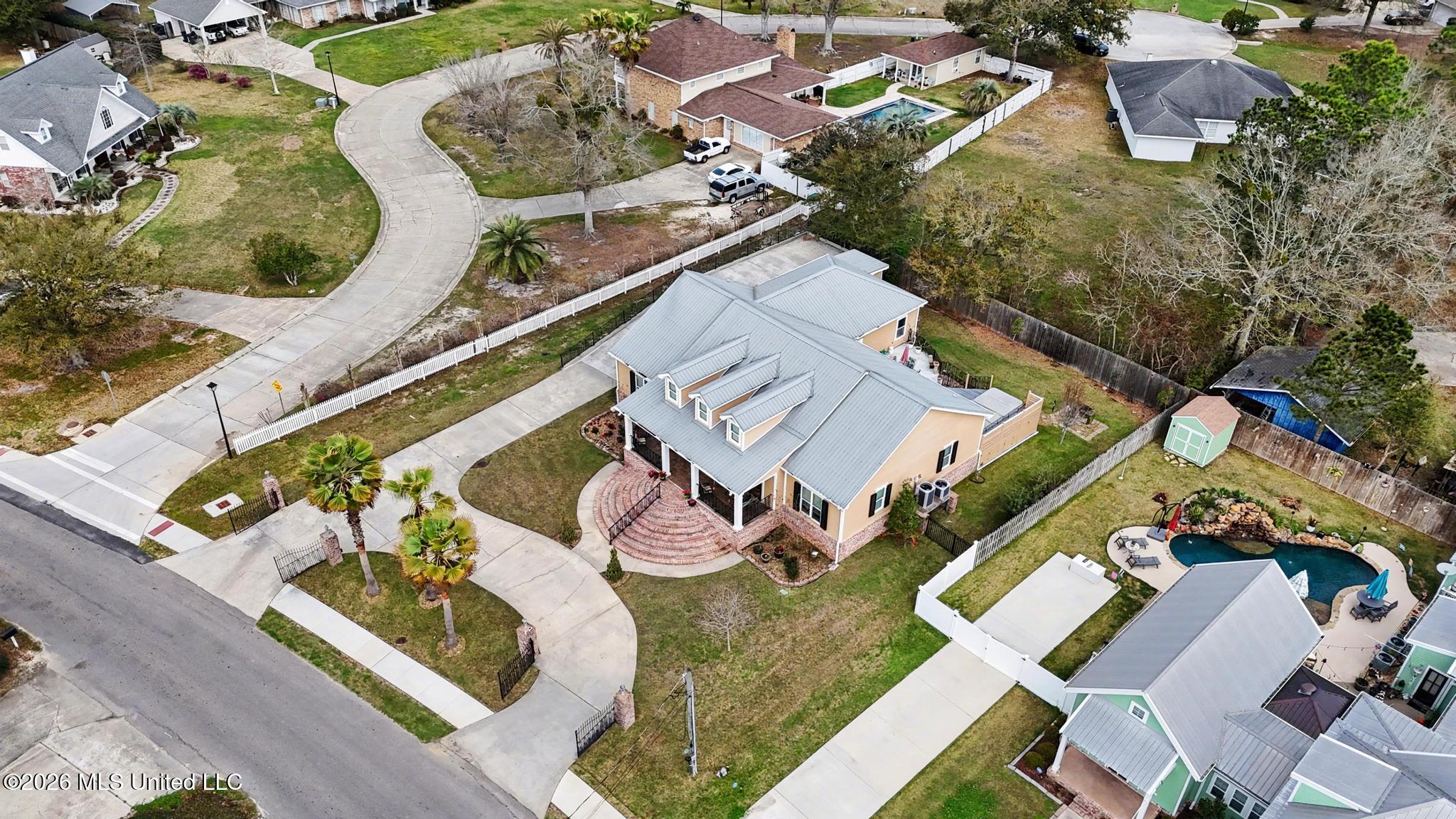 707 Esplanade Avenue