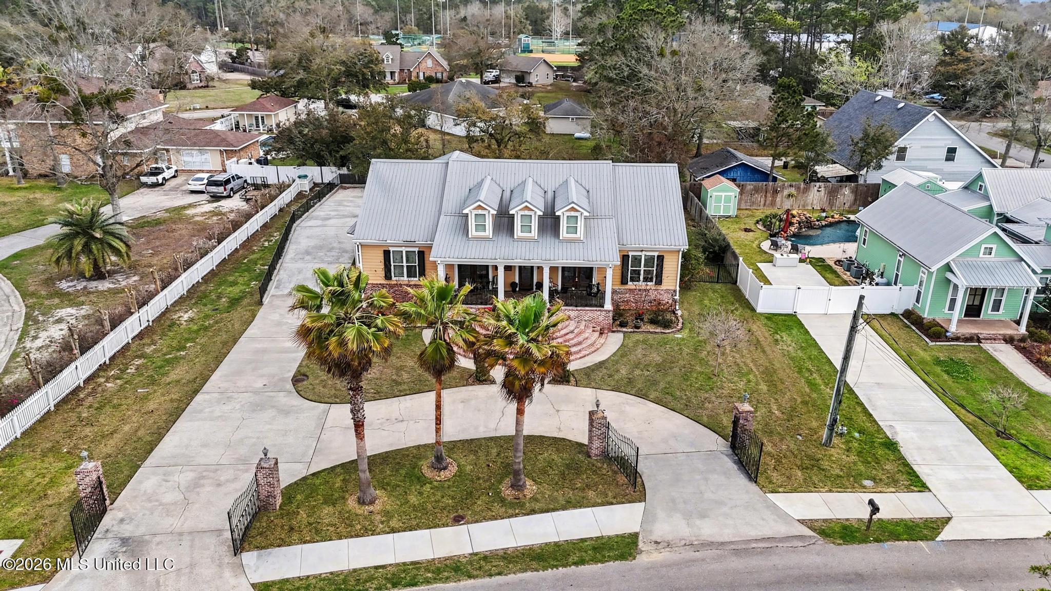 707 Esplanade Avenue