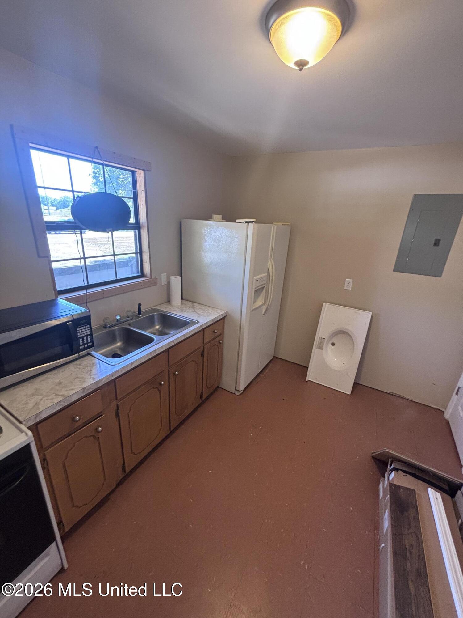 852 Ellisville Boulevard