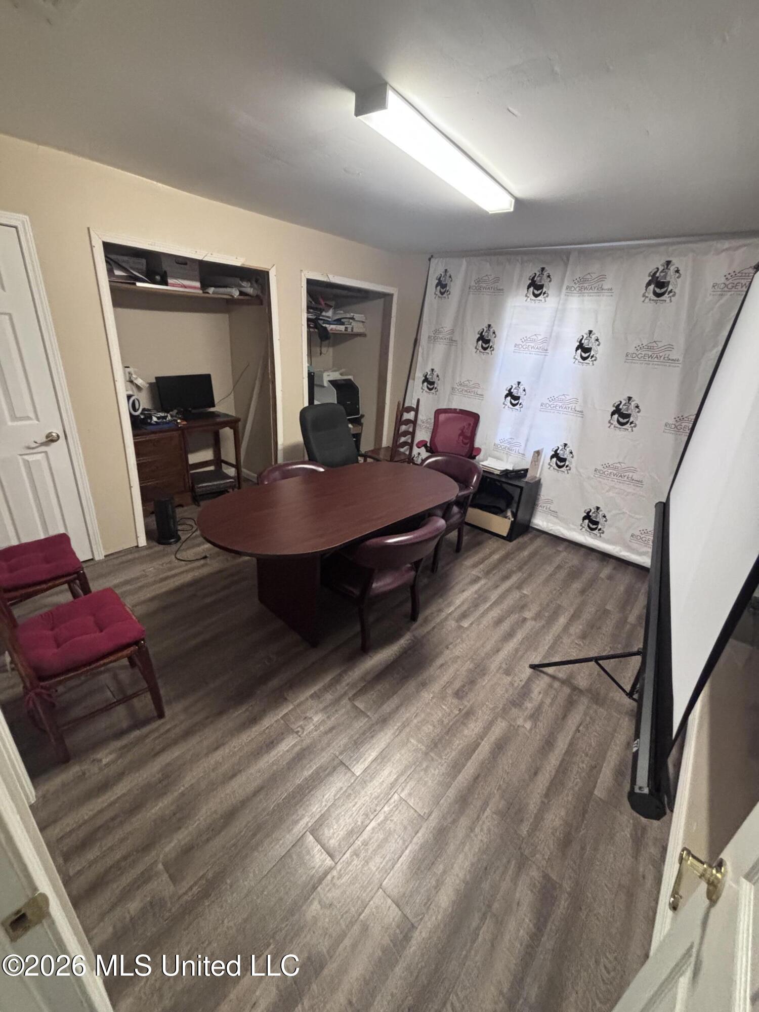 852 Ellisville Boulevard