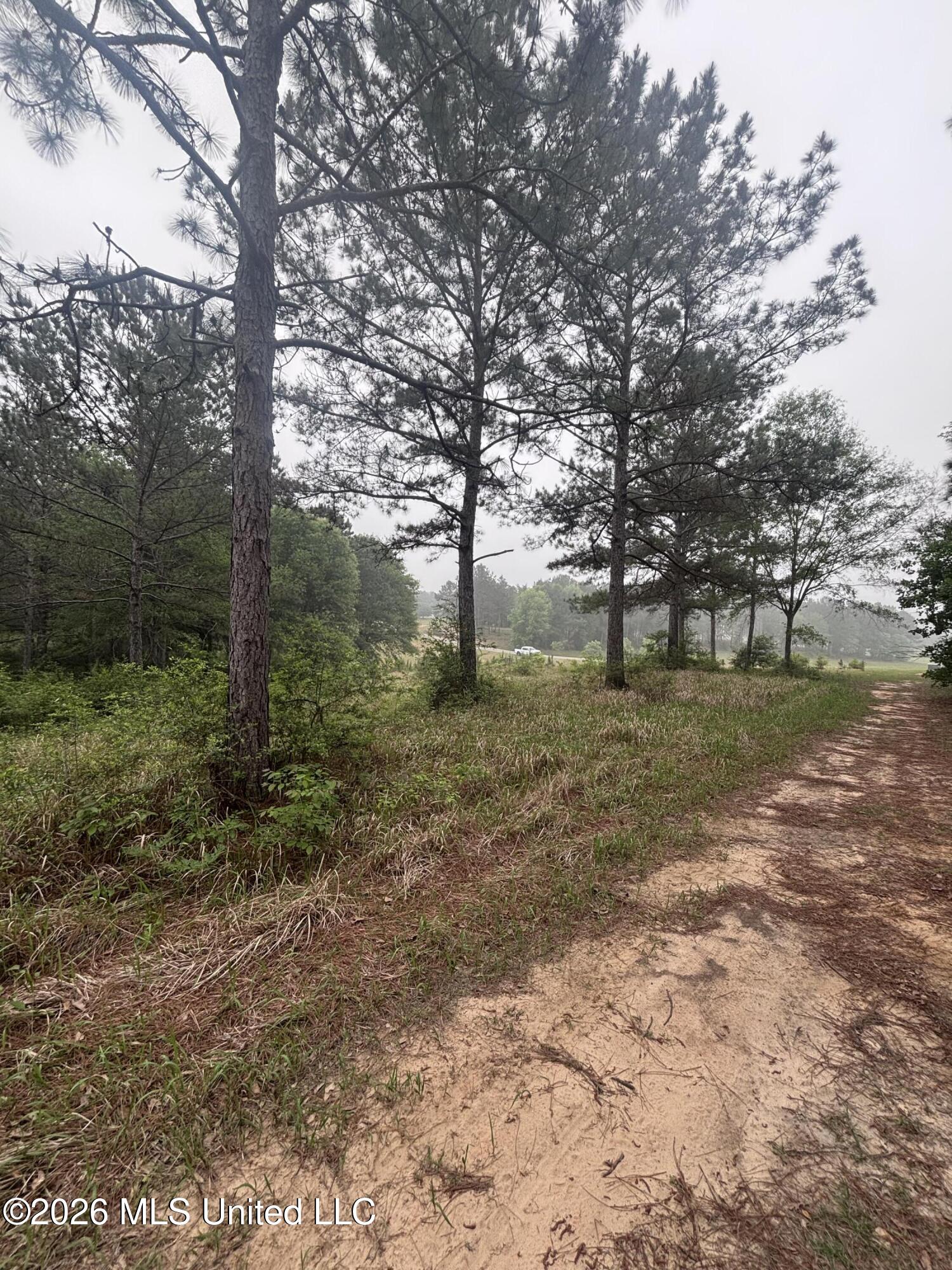 00 W Circle Road