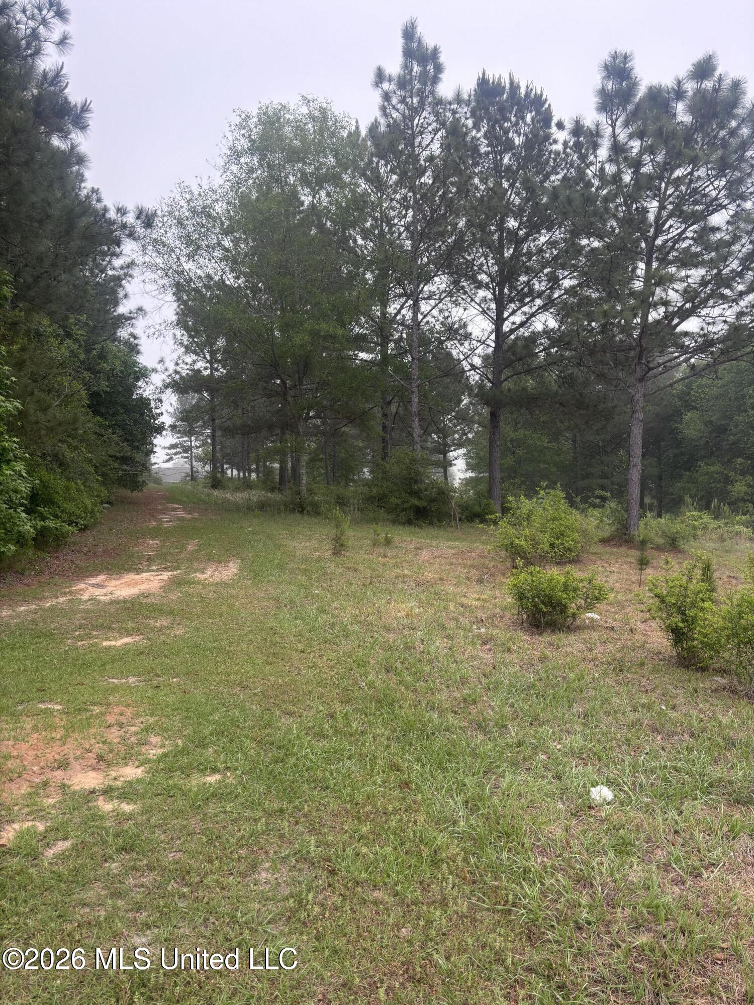 00 W Circle Road