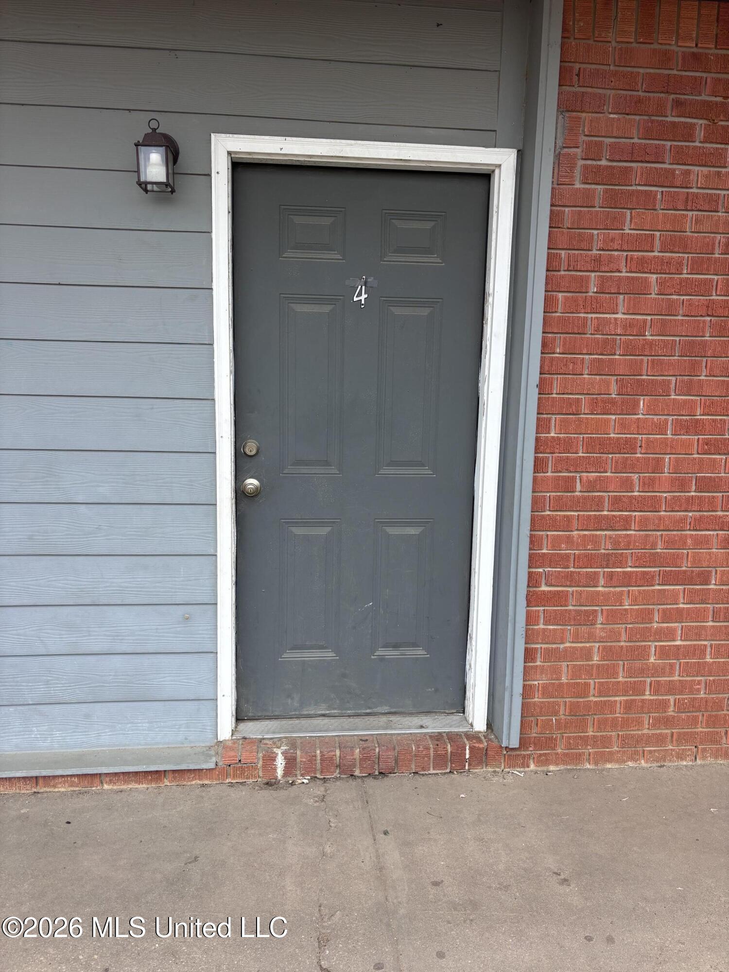 1136 Berry Street