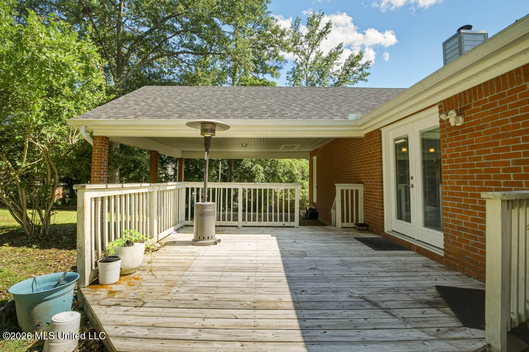 40 Windgate Drive