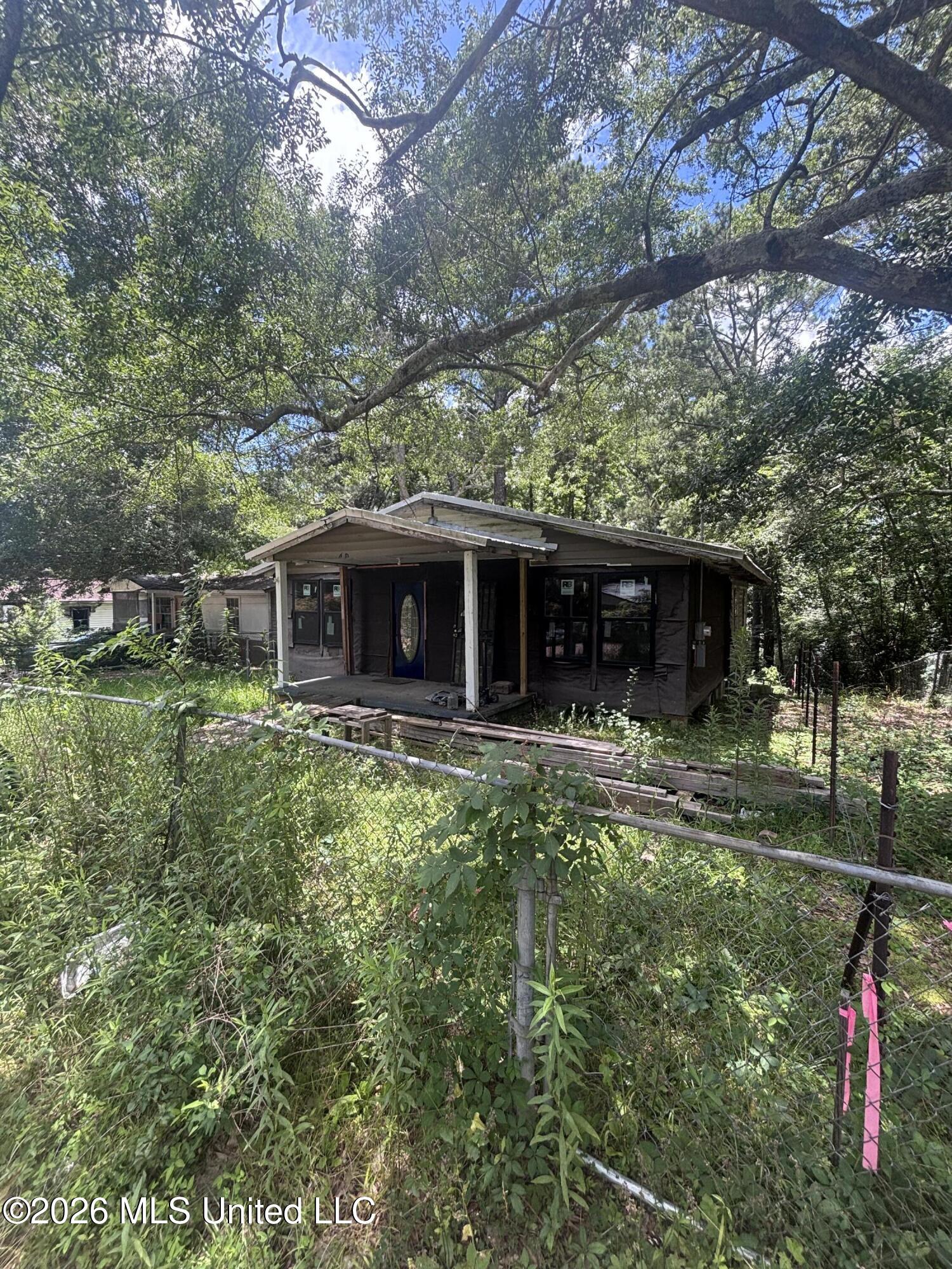 610 NW 9th Avenue