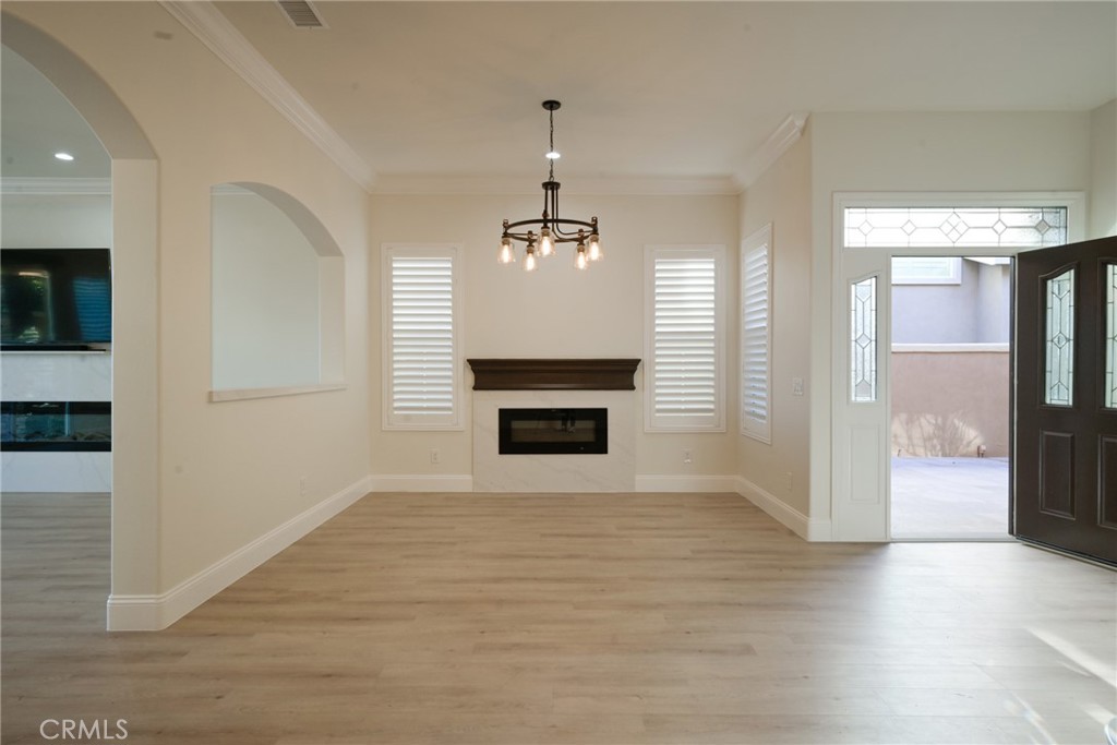 116 Goldenwest Street