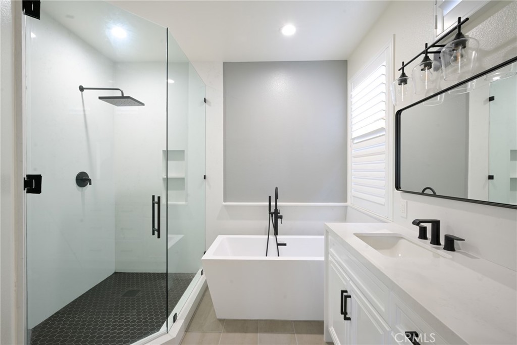 116 Goldenwest Street