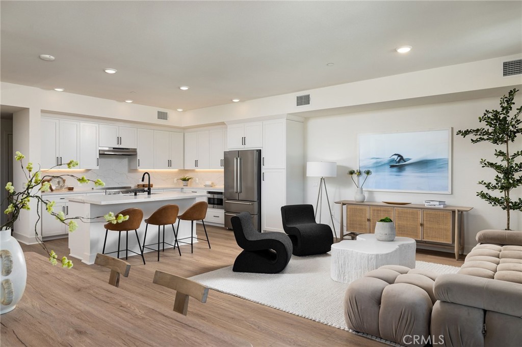 414 Main 230