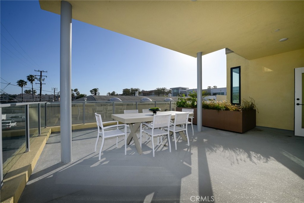 414 Main 200