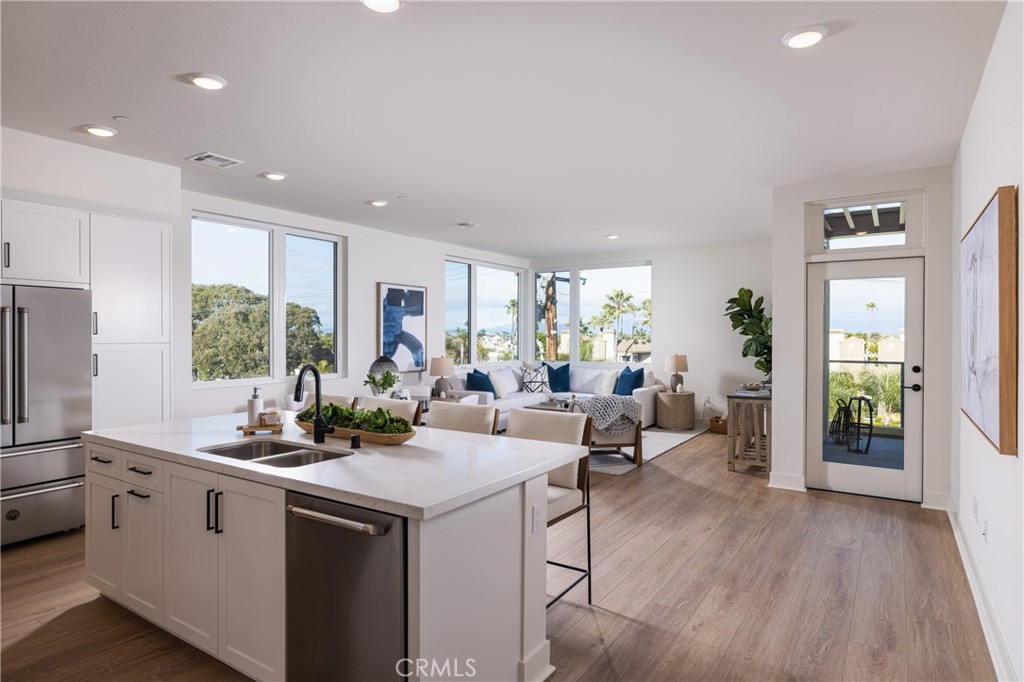 414 Main Street 420