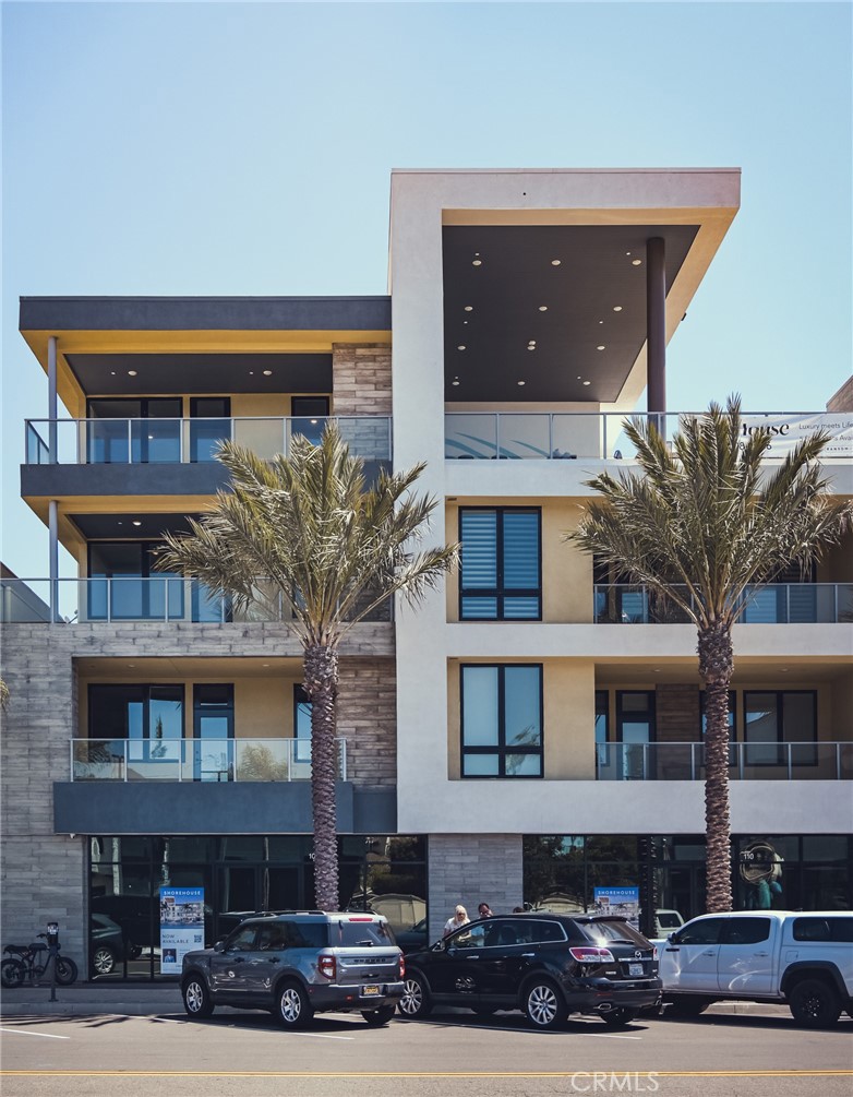 414 Main Street 330