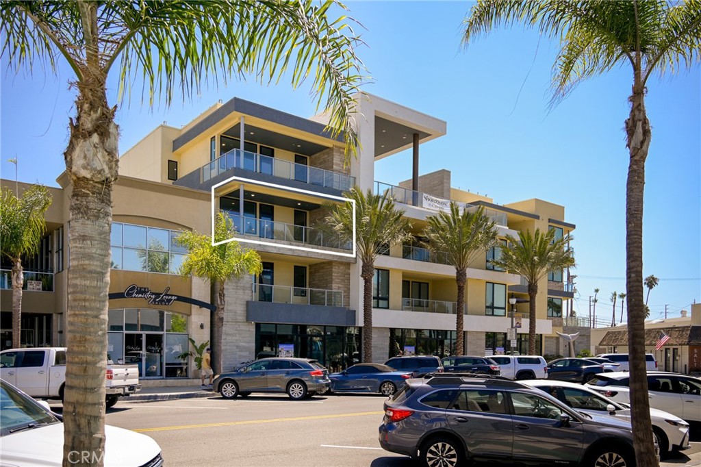 414 Main Street 330