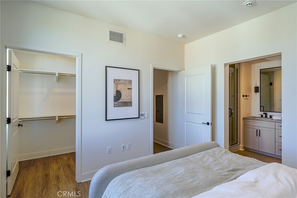 414 Main 400
