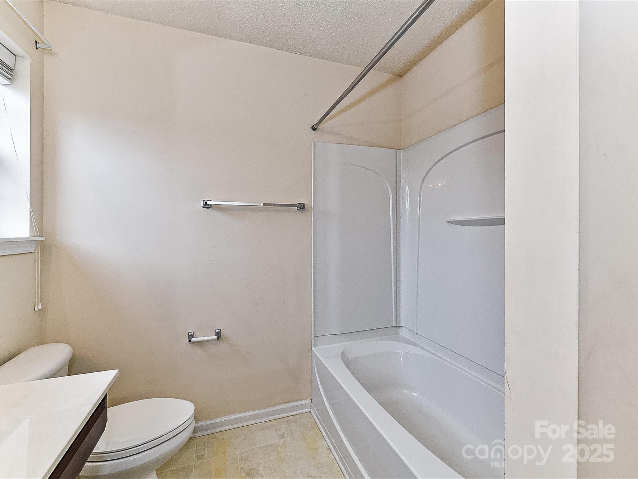 17105 Greenlawn Hills Court