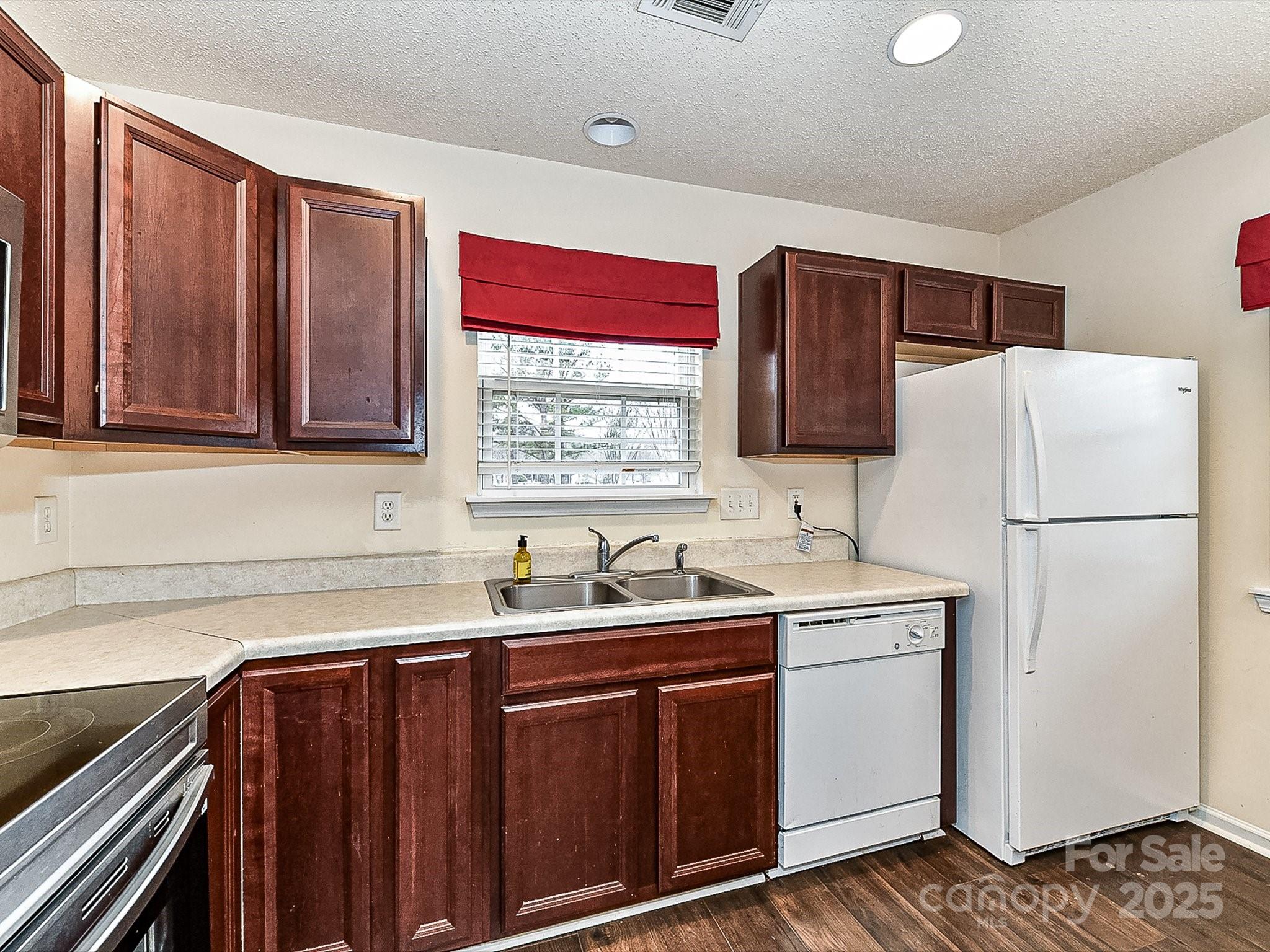 17105 Greenlawn Hills Court