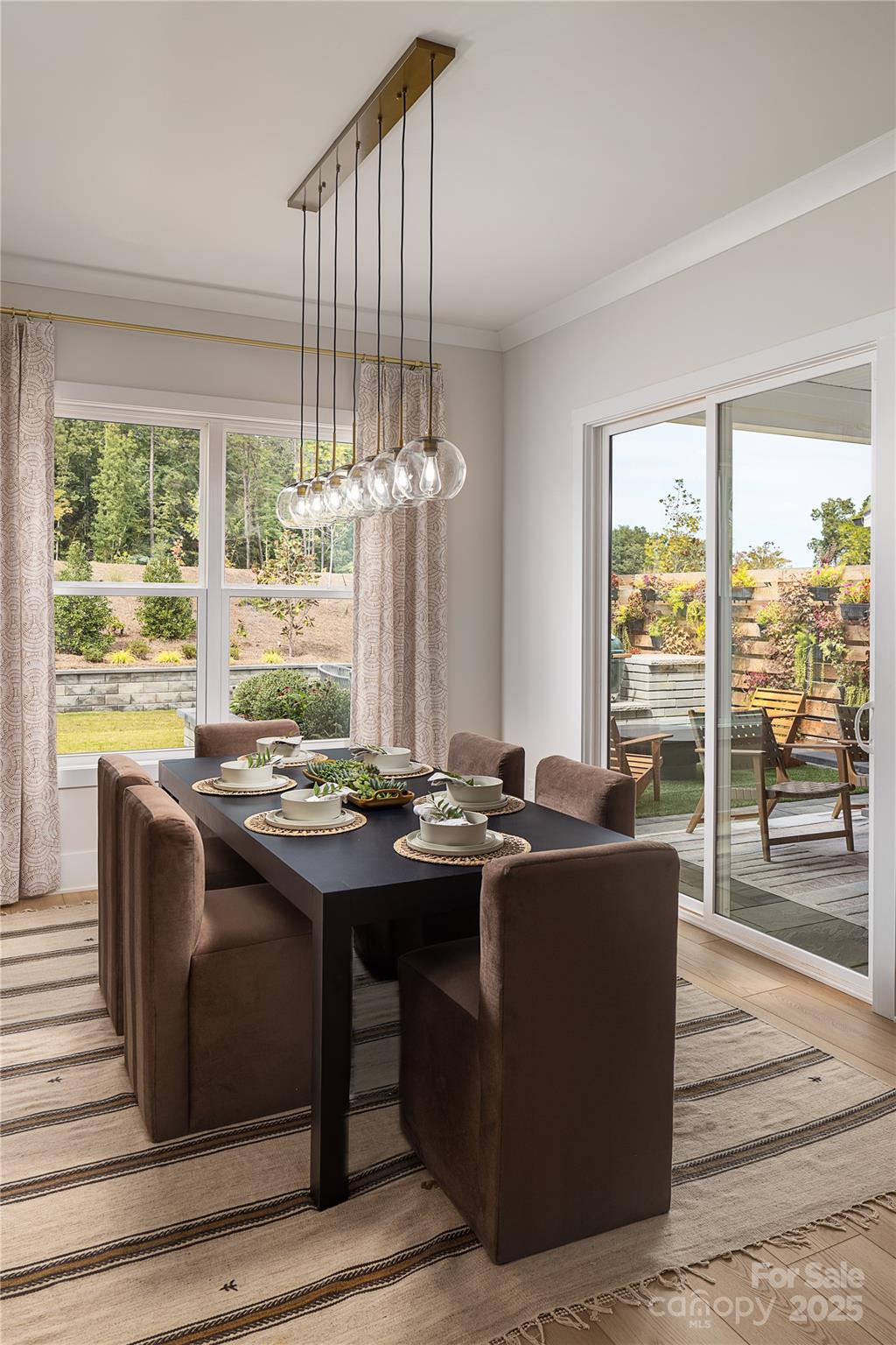 5100 Glenwalk Drive Unit: 21