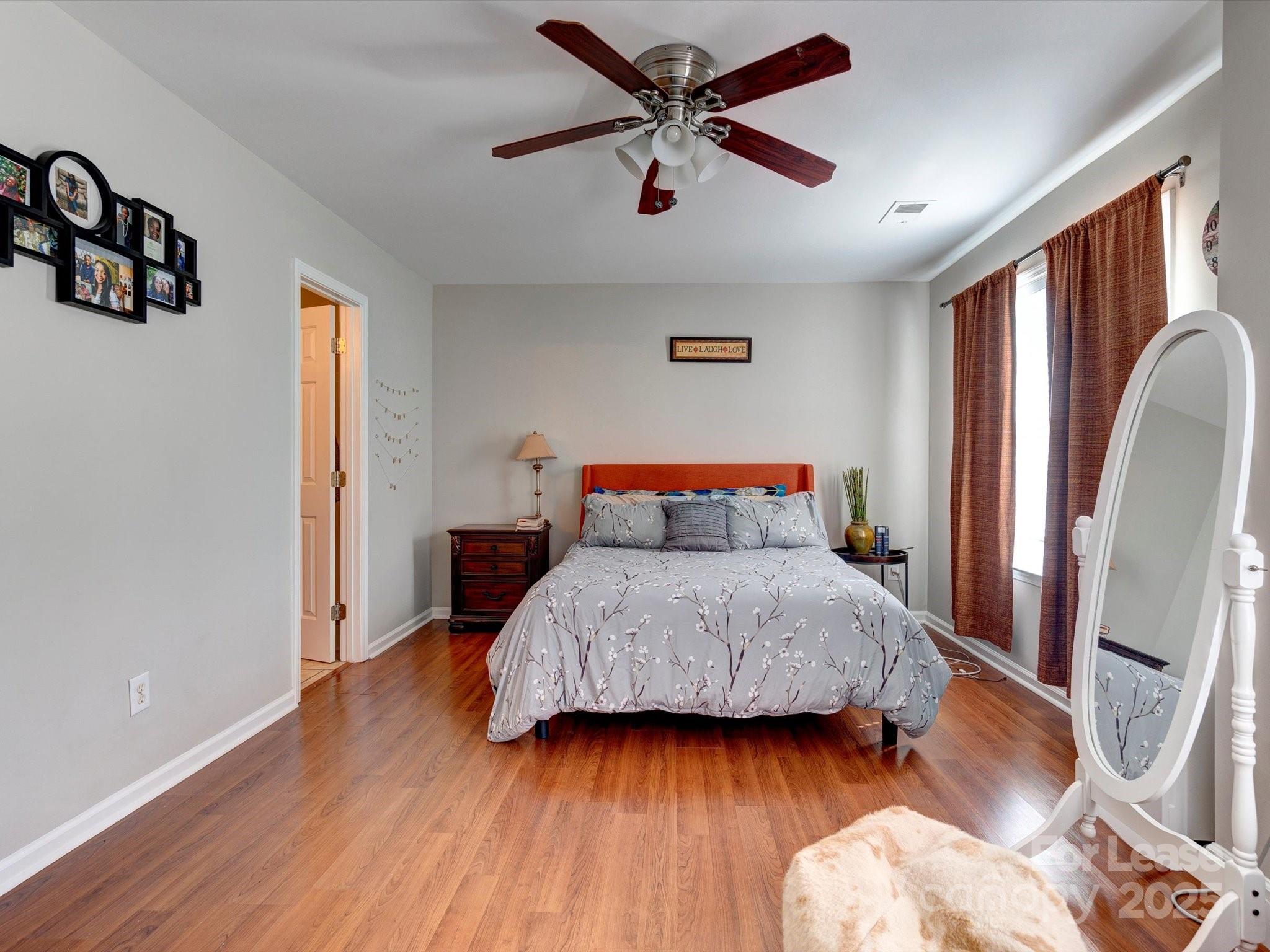 2107 Lennoxshire Square Court