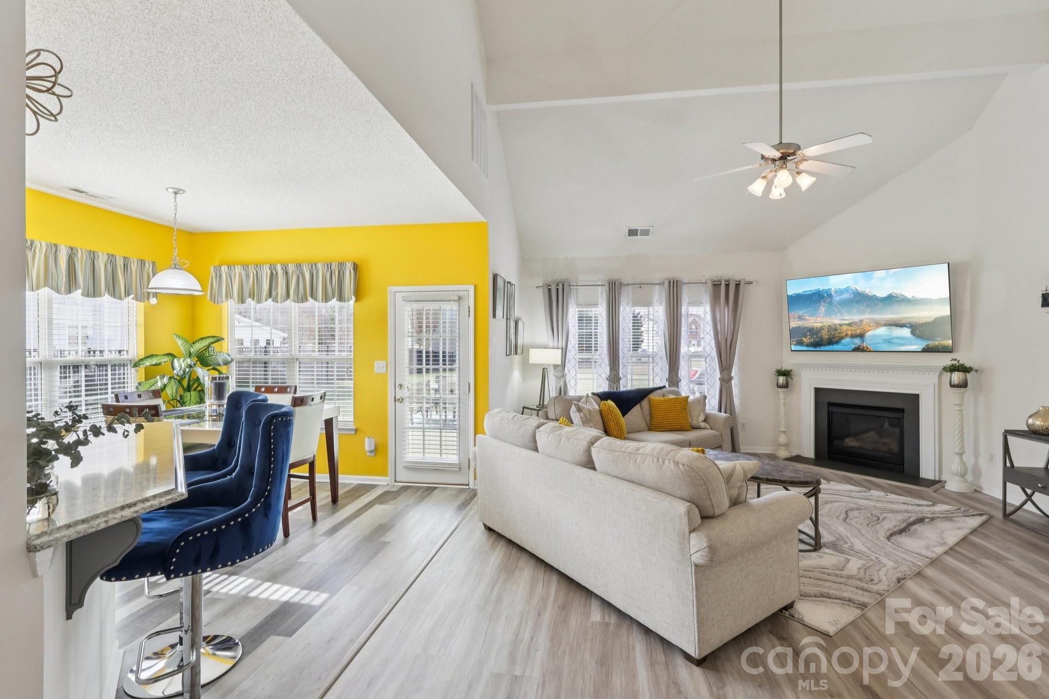 3019 Twin Peaks Court