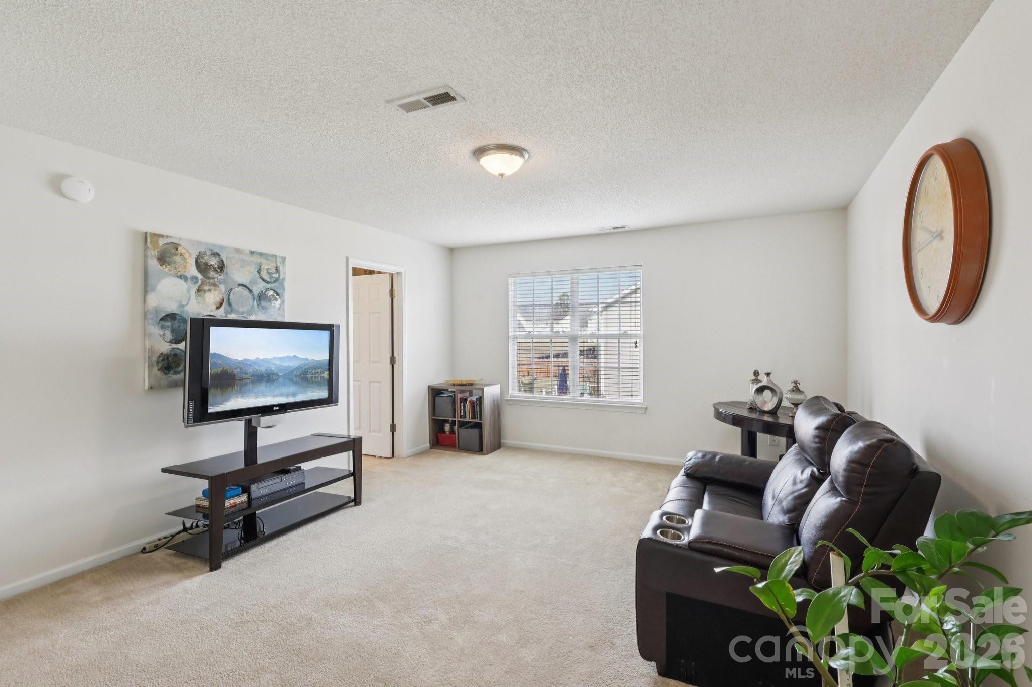 3019 Twin Peaks Court