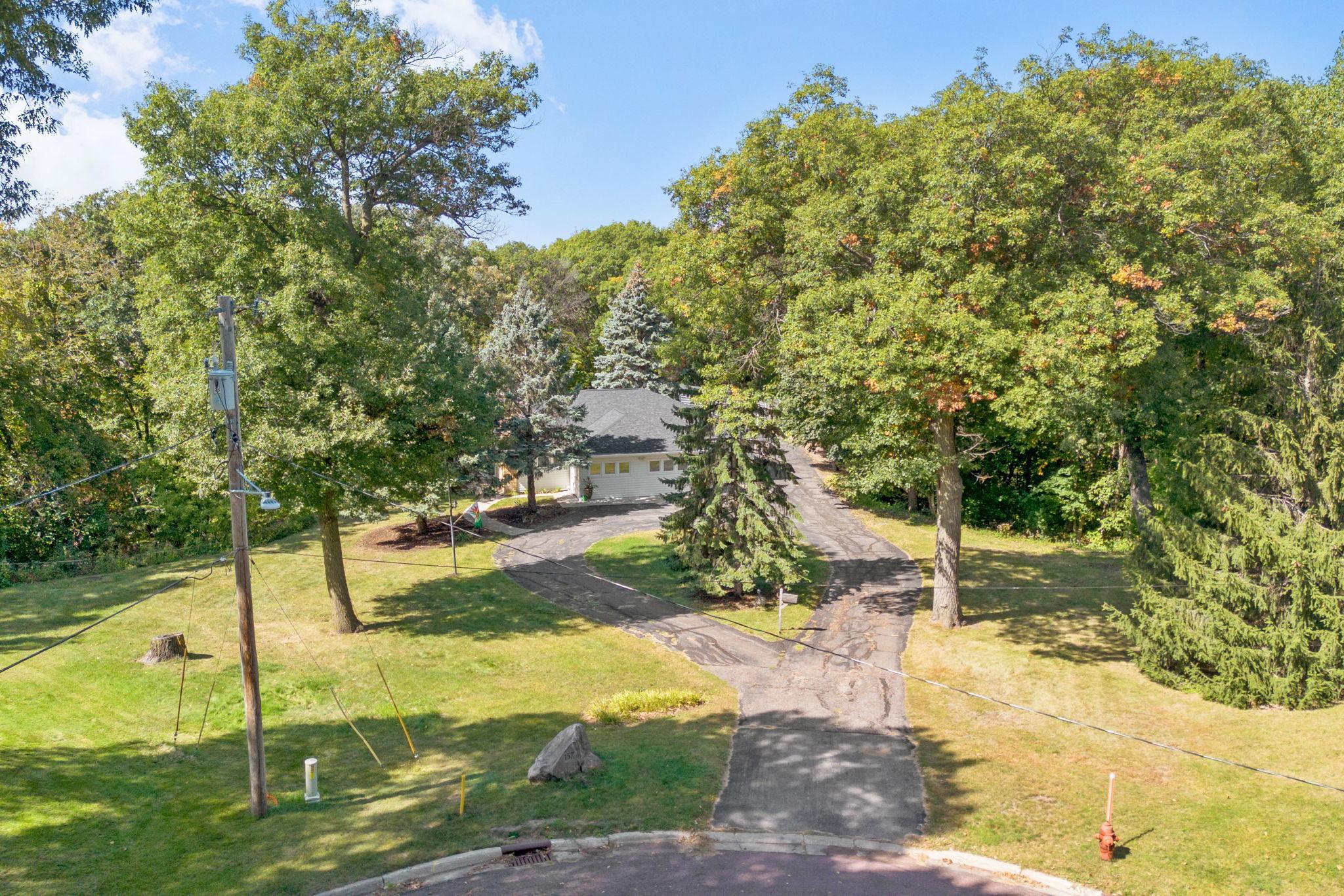 157 W Glencrest Drive