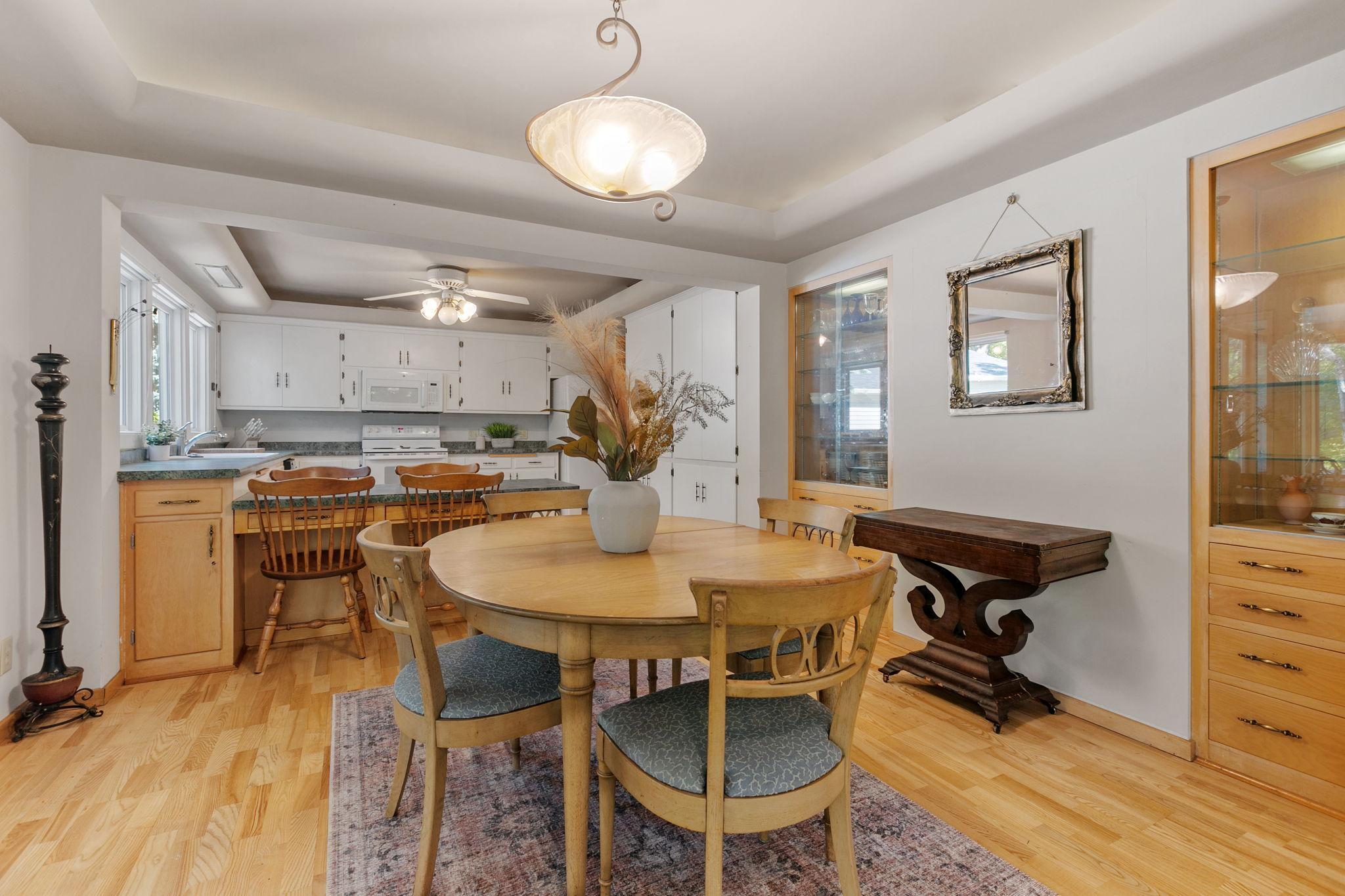 157 W Glencrest Drive